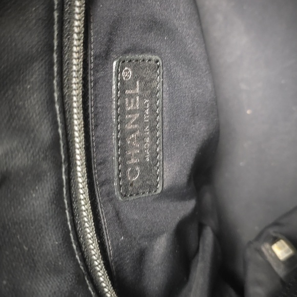 Chanel Black Quilted Tote Bag - Picture 8 of 12